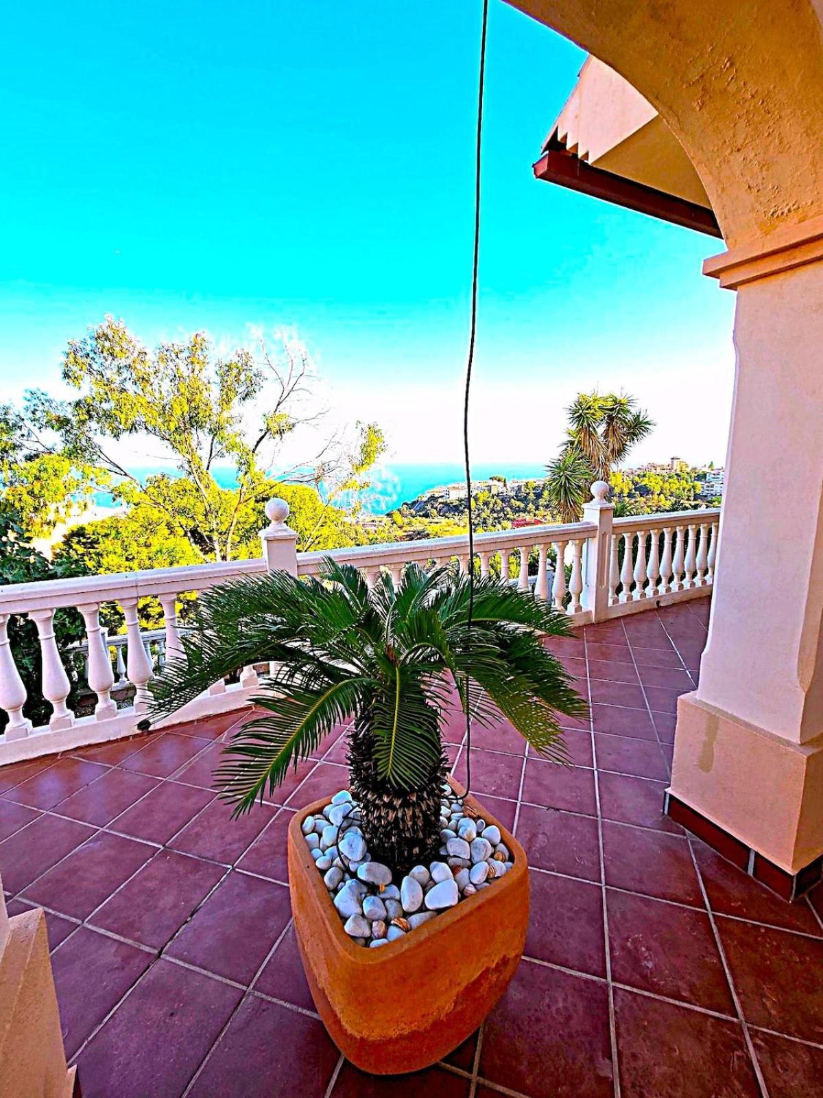 Luxury With Panoramic Views Villa *