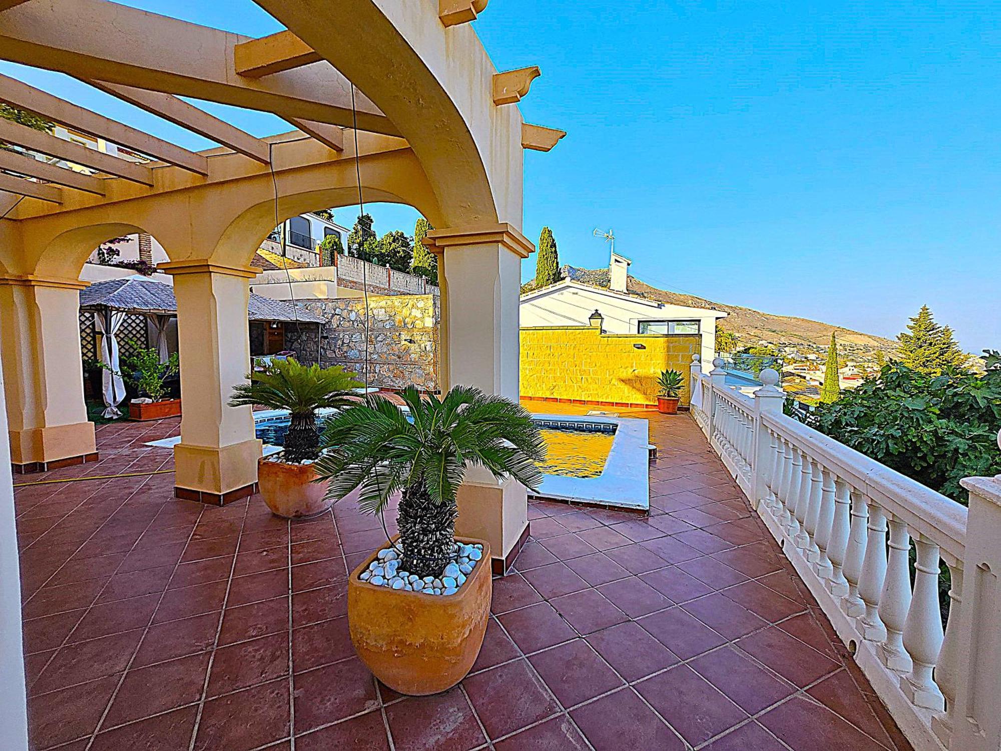 Luxury With Panoramic Views